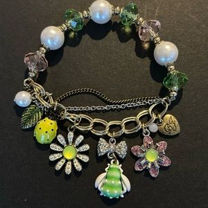 100% Betsey Johnson Barcelet